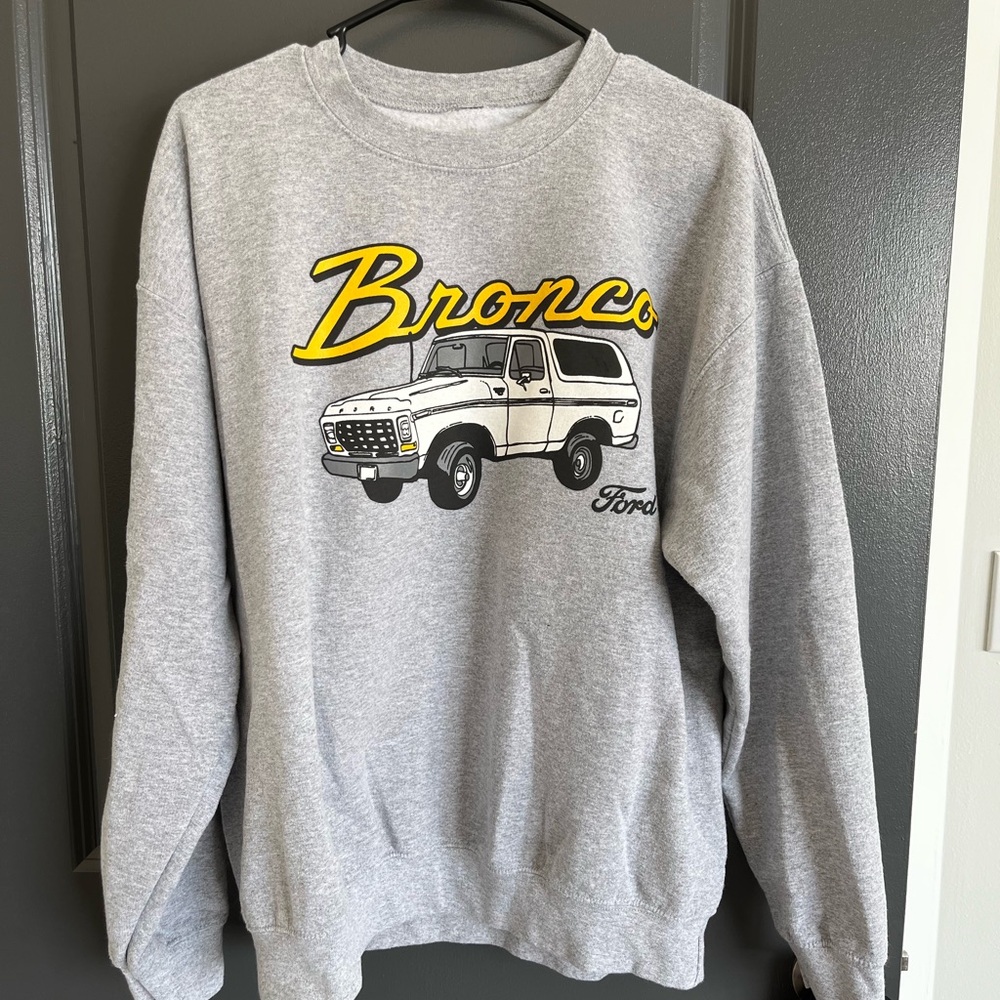 NWOT Vintage Ford Bronco Gray Crewneck